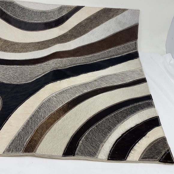 Callisto 22” Cowhide Patchwork Pillowcase - Picture 3 of 7